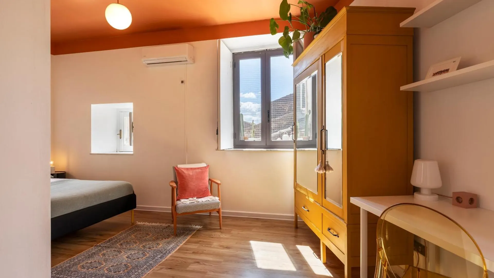 Homestay Rooftop Κατάνια 0*,